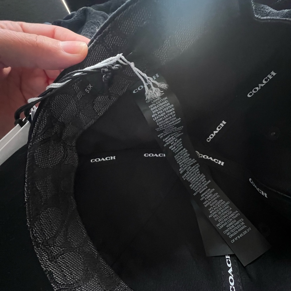 COACH Unisex Embroidered Logo Adjustable Strap Baseball Hat/Cap Black - NWT - Picture 5 of 6